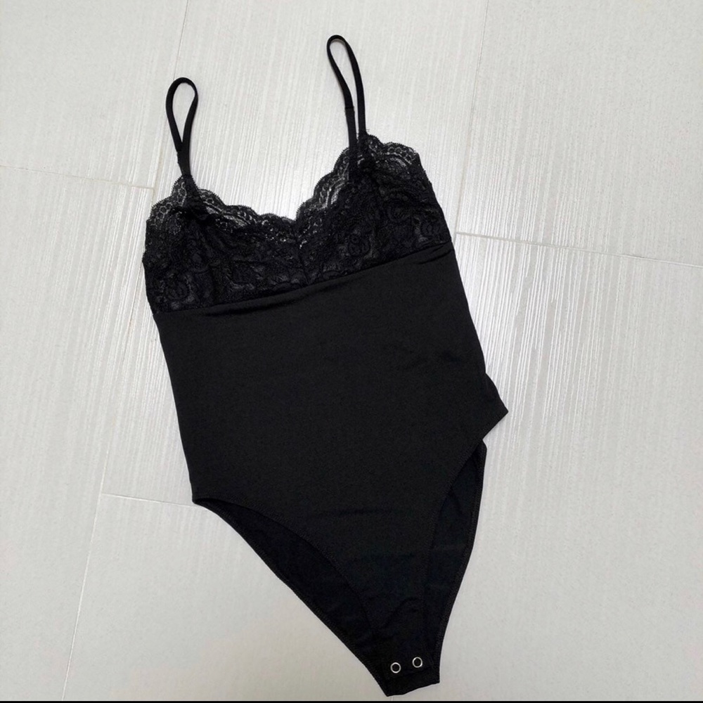 Forever 21 lace bodysuit